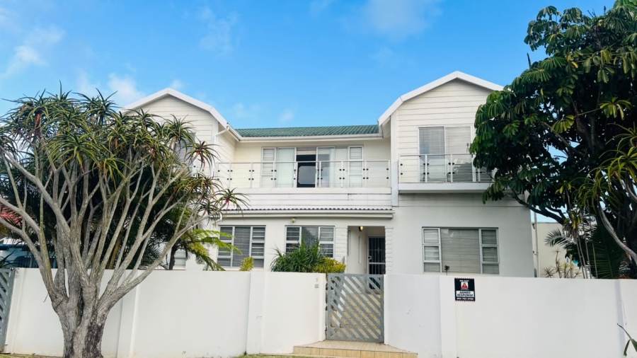 5 Bedroom Property for Sale in Greenfields Eastern Cape